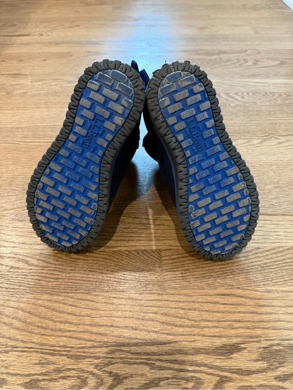 L.L. Bean Kids' Ultralight Winter Boots in Navy Blue, Little Kid Size 2